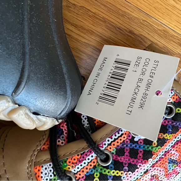 NEW WITH TAGS gorgeous sequin duck boots - Picture 6 of 6